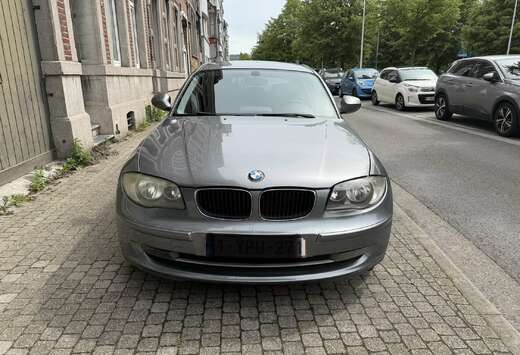 BMW d Crossed Flag