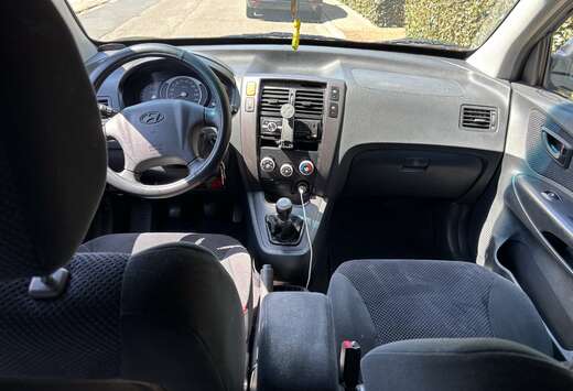 Hyundai 2.0 2WD GLS