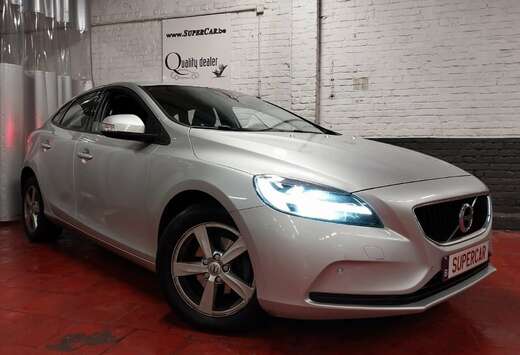 Volvo V40 2.0 D2 Kinetic * BLTH * CAPT AV/AR* 212 X 4 ...