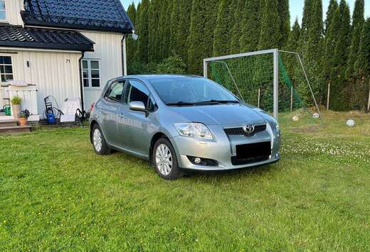 Toyota Auris 1.6i Dual VVT-i Edge