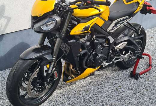 Triumph Street triple rs 765