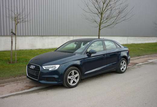 Audi 1.0 TFSI, Navi, Airco
