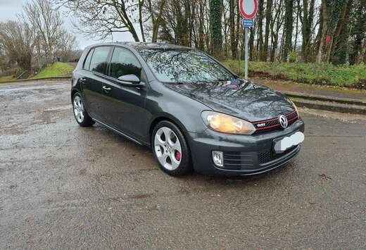 Volkswagen Golf 2.0 TSI
