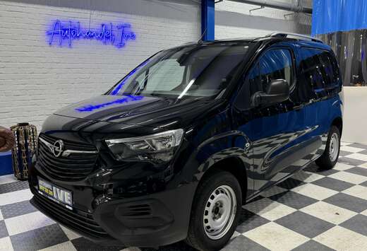 Opel Combo Cargo 1.5 **Apple - Android**