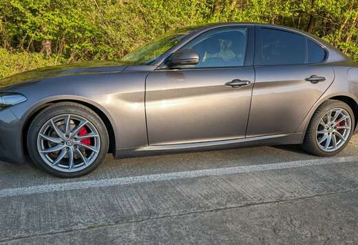 Alfa Romeo 2.0 T Super