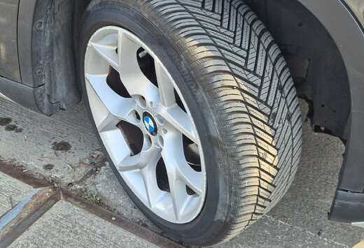 BMW X1 2.0i sDrive18    116000 KM . EURO 6 ESSENCE  C ...