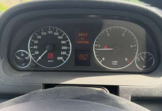 Mercedes-Benz CDI BlueEFFICIENCY Elegance