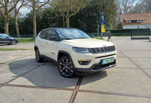 Jeep s 4 XE Plug in Hybride Automaat