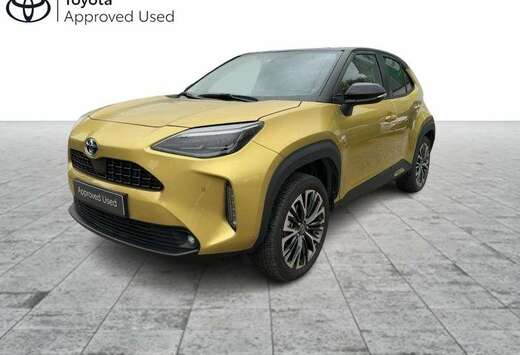 Toyota Elegant Bi-Tone