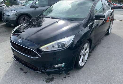 Ford Focus 1.0 EcoBoost Red