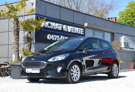 Ford NEW ARRIVAL1.0 EcoBoost Titanium AUTOMATIQUE
