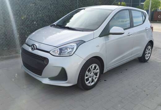 Hyundai 1.0i