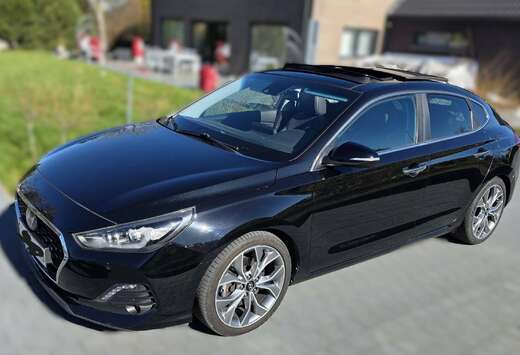 Hyundai HYUNDAI i30 FASTBACK Automatique FULL OPTIONS
