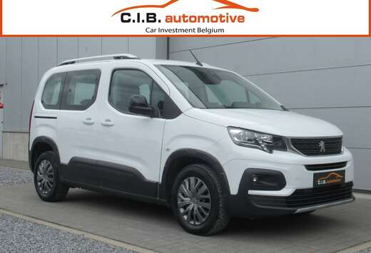 Peugeot Allure 1.5 HDi Aut. / € 10.990 netto / Navi ...