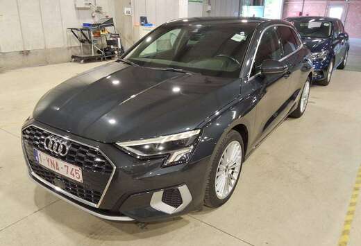 Audi A3*S*LINE*1500*XENON/CARPASS*CARPLAY