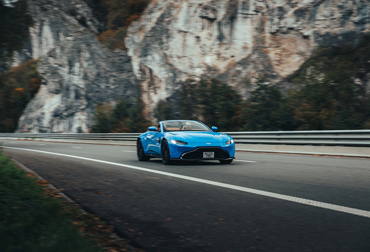 Aston Martin Vantage Roadster : Koele kikker