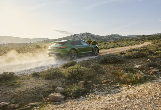 Porsche Taycan Cross Turismo Turbo S : le break furtif