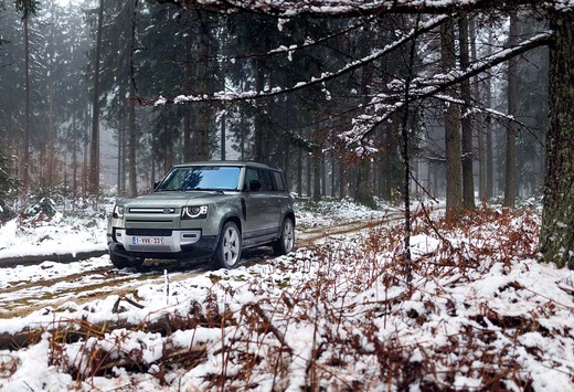 Land Rover Defender 110 P400e: Erfgoed onder spanning