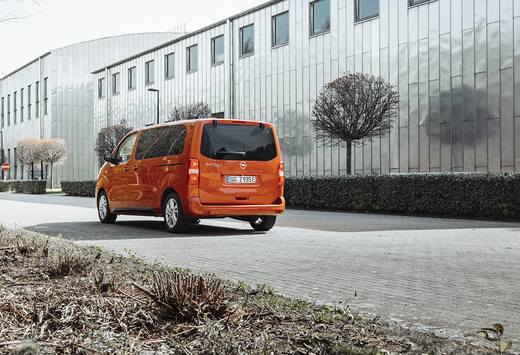 Opel Zafira-e Life 75 kWh: Het CO2-keurslijf