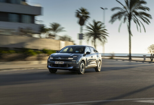 Citroën C4 (2025) - Mangeuse d'asphalte #1