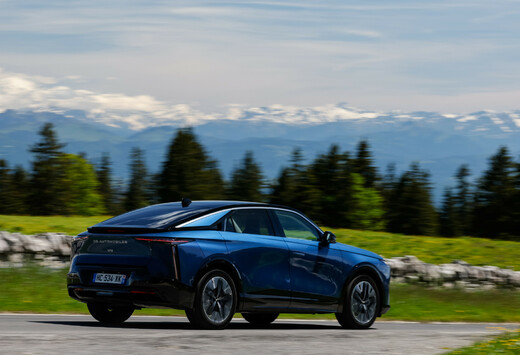 Review DS N°8 (2025) - eerste test AutoGids