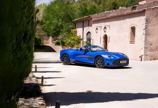 Review Aston Martin Vanquish Volante (2025) - vrije V12 #1