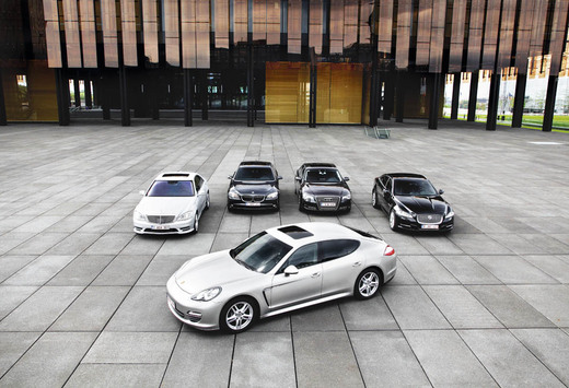 Audi A8 3.0 TDI Quattro, BMW 730d, Jaguar XJ 3.0D, Mercedes S 350 BlueTec en Porsche Panamera Diesel : De CO2 van de CEO