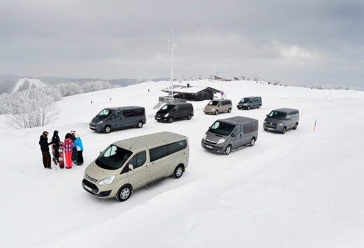 Citroën Jumper 2.0 HDi 125, Ford Tourneo Custom 2.2 TDCi 155, Hyundai H1 People 2.5 CRDi 136, Mercedes Viano 2.0 CDI, Opel Vivaro Tour 2.0 CDTI ecoFlex 115, Renault Trafic 2.0 dCi 115 en Volkswagen Multivan 2.0 TDI 136