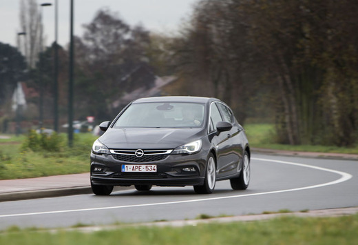 Opel Astra 1.6 CDTI 160 : Extra pit
