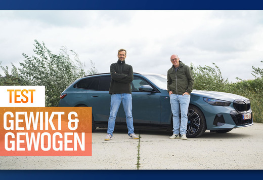 De BMW 5 Reeks kan je ook bestellen als Touring. En als elektrische i5. Combineer dat praktische breakkoetswerks met dat elektrische aandrijfgeheel en je krijgt de ideale bedrijfswagen. Althans op papier. Steven en Klaas toetsen de theorie aan de praktijk.