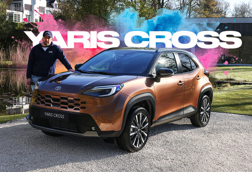 Avec le restylage de la Toyota Yaris Cross, la marque japonaise fait évoluer son SUV urbain sans bouleverser sa recette. Nous vous disons ce qu'il faut en retenir.