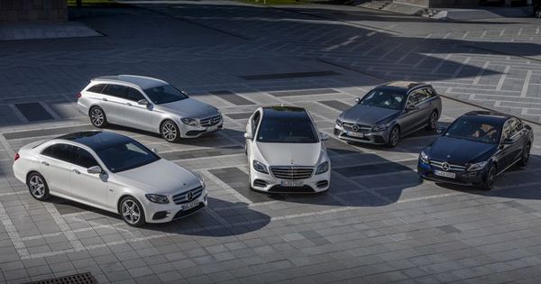 Lancement de la première voiture électrique de la marque Mercedes-EQ dans  la catégorie luxe