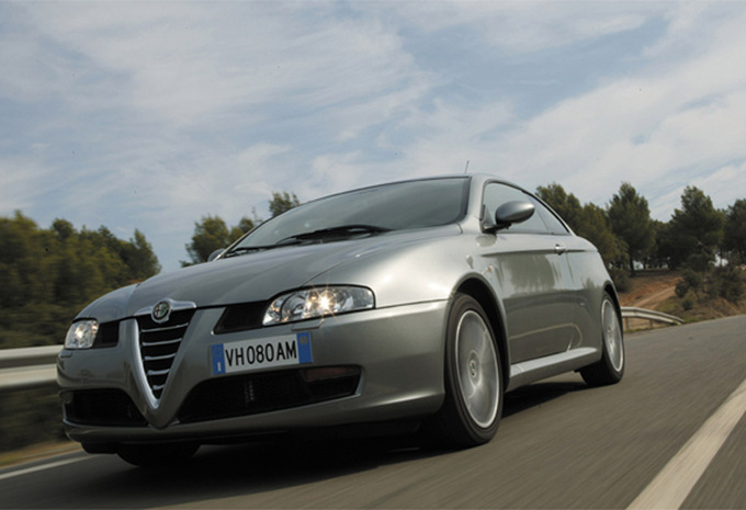 Alfa Romeo GT 2.0