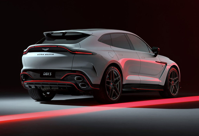 Aston Martin DBX DBX S