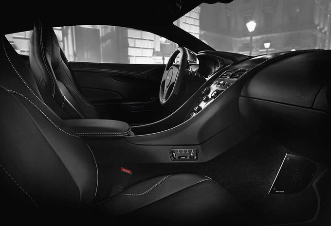 Aston Martin Vanquish Coupe touchtronic Carbon Black