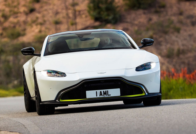open haard Herkenning ondanks Foto's Technische gegevens Aston Martin Vantage Coupe aut. - AutoWereld