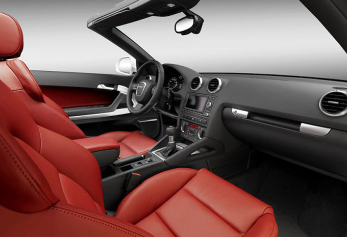 Audi A3 Cabriolet 1.6  Attraction