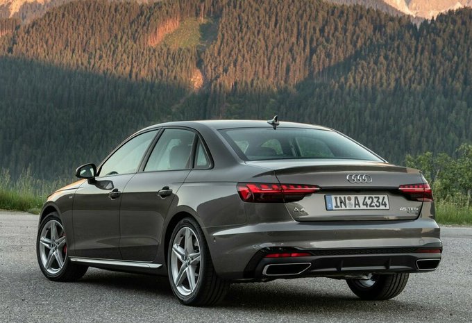 Audi A4 2.0 45 TFSi 180kW S trnc qtr Edition one