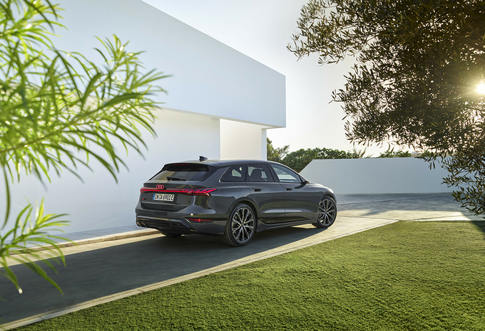 Audi A6 Avant e-tron Edition one blue 315kW quattro