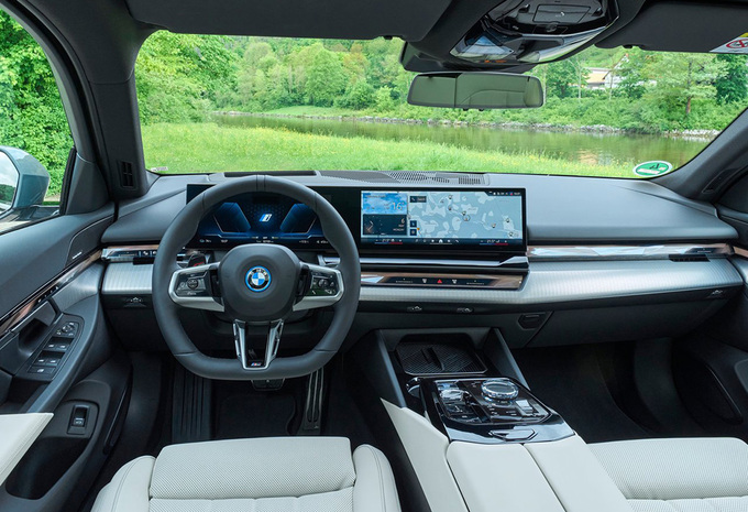 BMW i5 Touring eDrive40 250kW