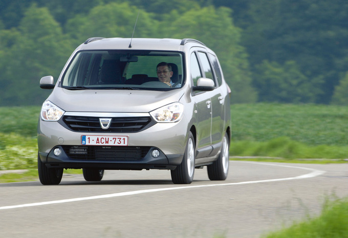 Dacia Lodgy 1.6 Lauréate (7pl)