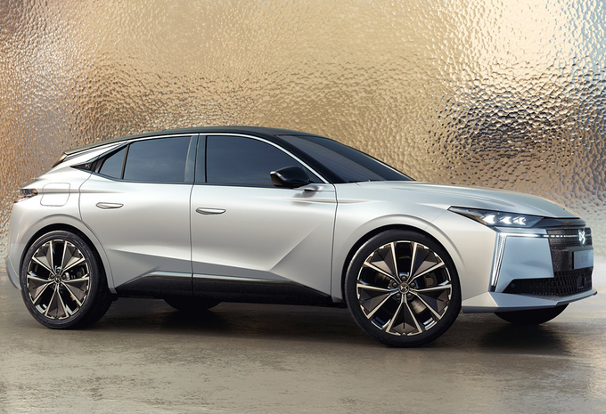 DS No 4 HYBRID 145 Automatic Etoile Alcantara