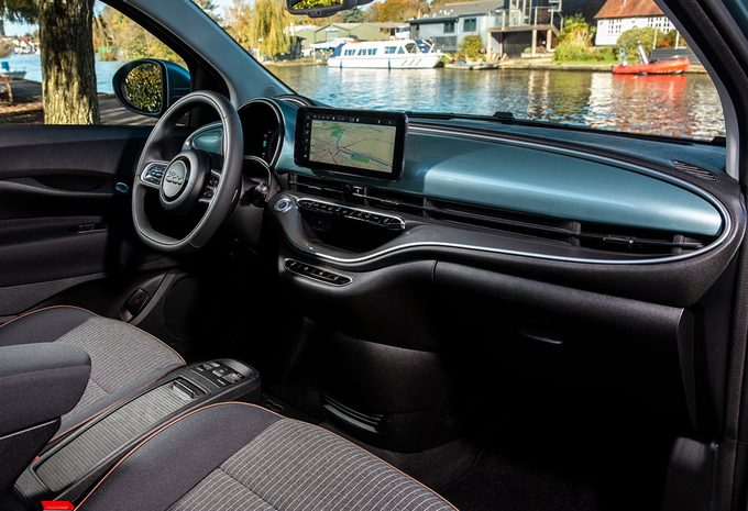 Fiat 500 Cabriolet 1.0 Hybrid Cabriolet 48kW 65ch La Prima