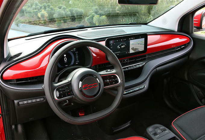 Fiat 500e Cabrio 500e 24 kWh (Red)