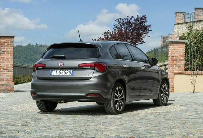 Fiat Tipo 4d 1.6 E-Torq 110 pk AT6 Easy