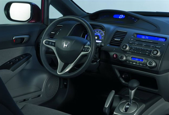 Honda Civic 4p 1.3i-DSI IMA Comfort