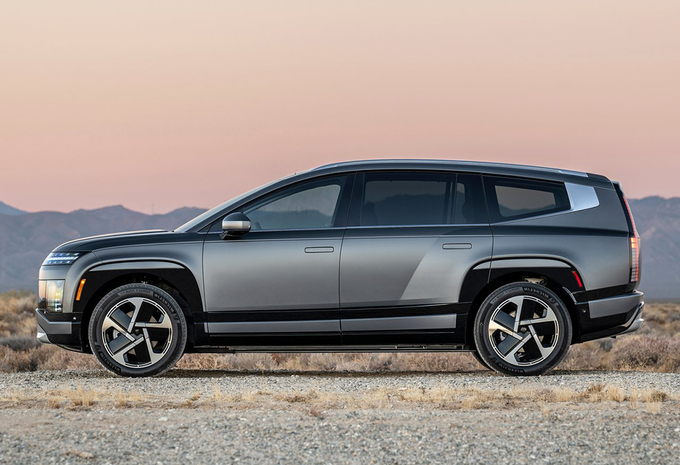 Hyundai Ioniq 9 110 kWh Calligraphy AWD Performance