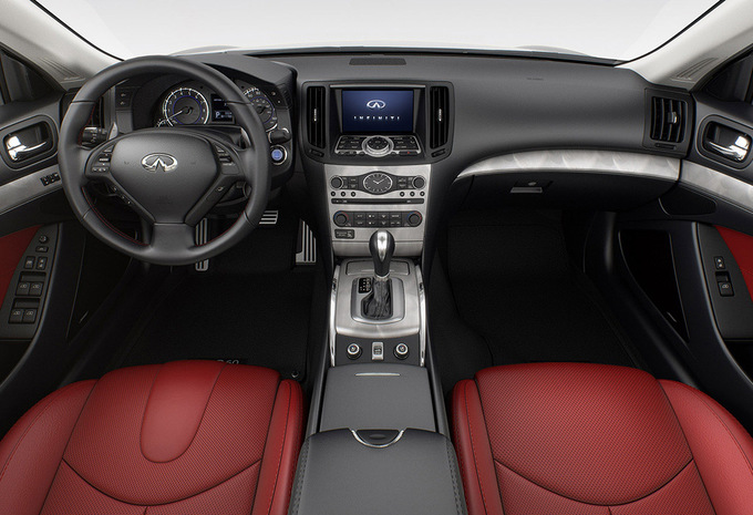 Infiniti Q60 Cabriolet 3.7 V6 GT Premium
