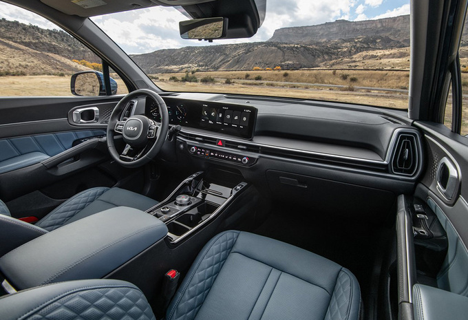 KIA Sorento Pulse 1.6 HEV 2WD AT