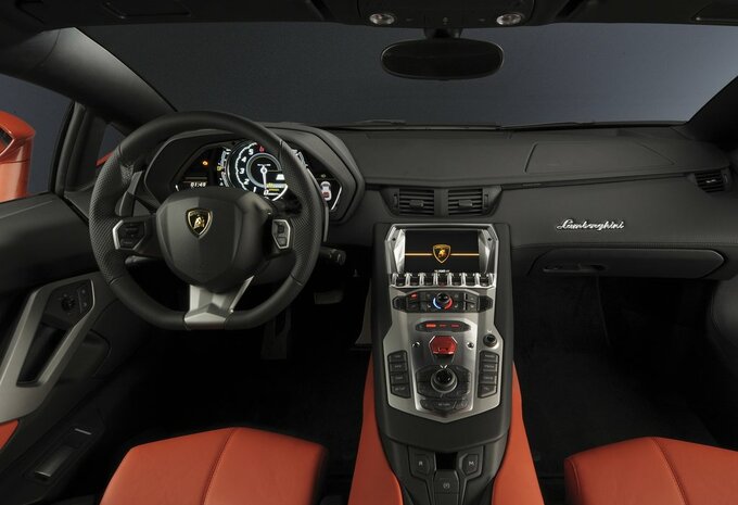 Lamborghini Aventador 6.5 V12 LP700-4
